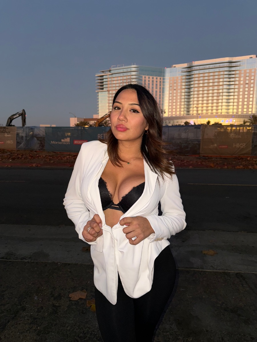 Take a pause and enjoy Ali Cruz — streaming from Managua