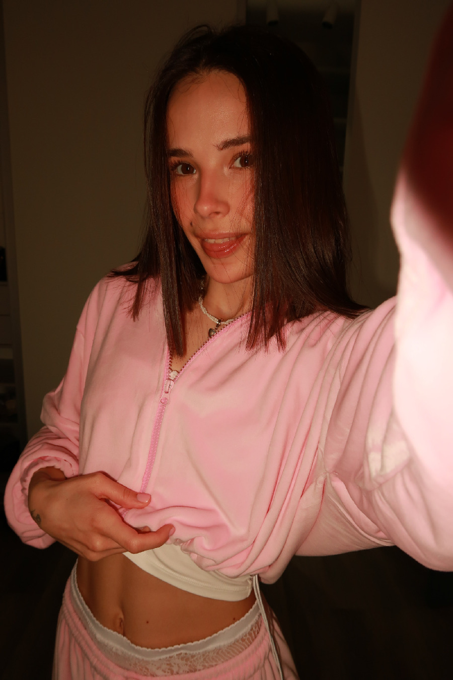 Tina brings the glow — live moments in Managua